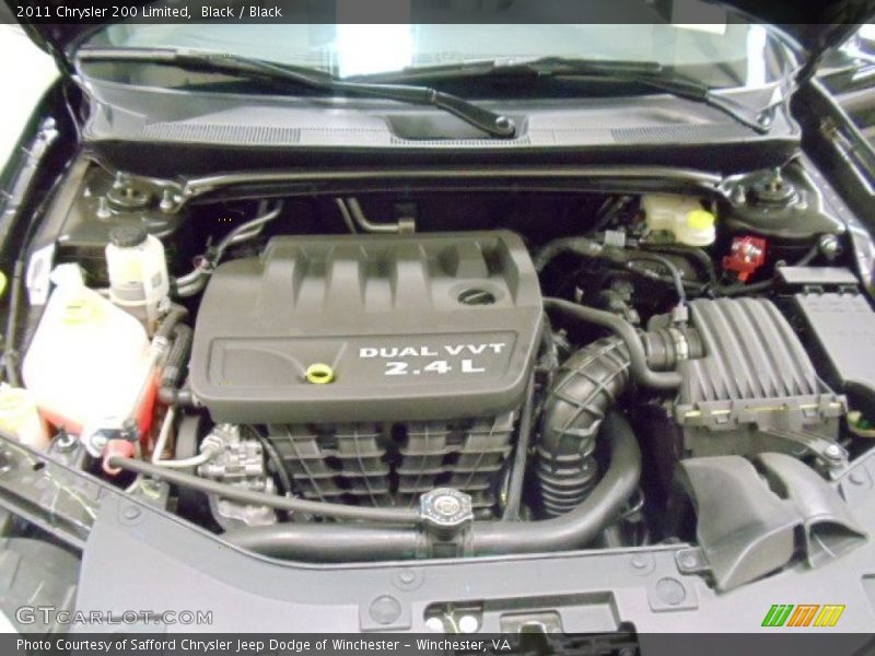 Black / Black 2011 Chrysler 200 Limited