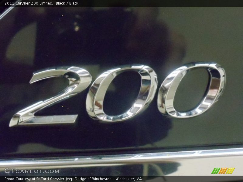 Black / Black 2011 Chrysler 200 Limited