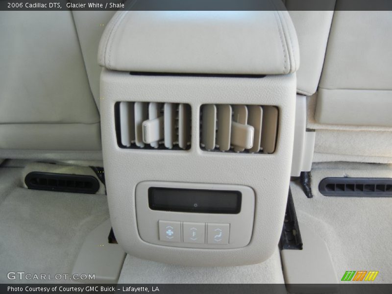Glacier White / Shale 2006 Cadillac DTS