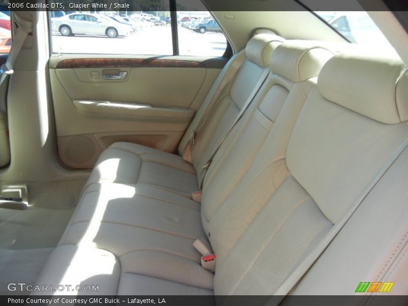 Glacier White / Shale 2006 Cadillac DTS