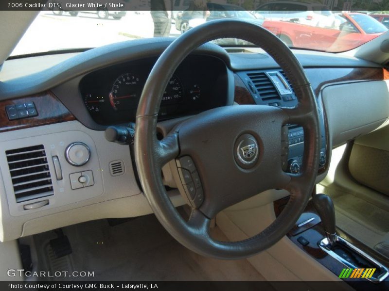 Glacier White / Shale 2006 Cadillac DTS