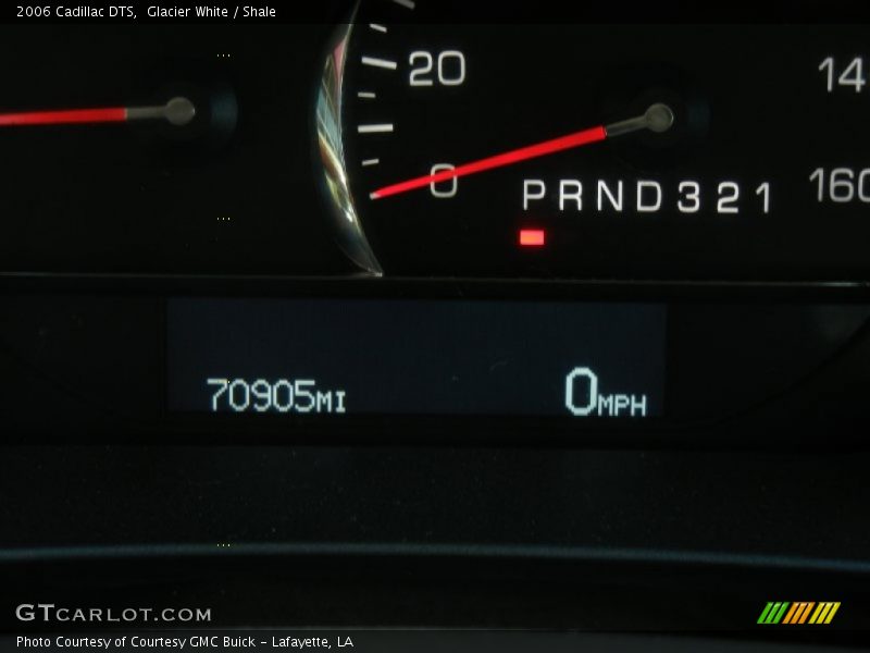 Glacier White / Shale 2006 Cadillac DTS