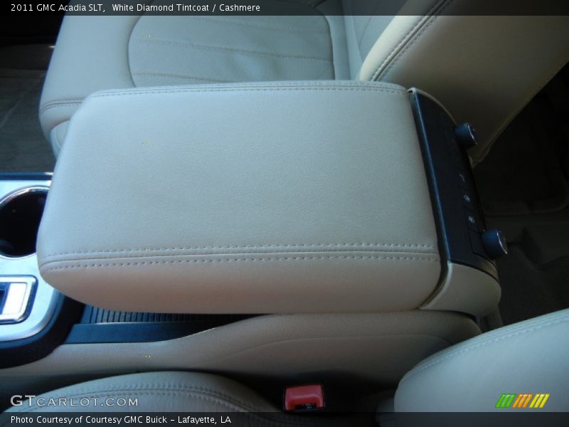 White Diamond Tintcoat / Cashmere 2011 GMC Acadia SLT