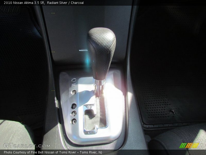 Radiant Silver / Charcoal 2010 Nissan Altima 3.5 SR