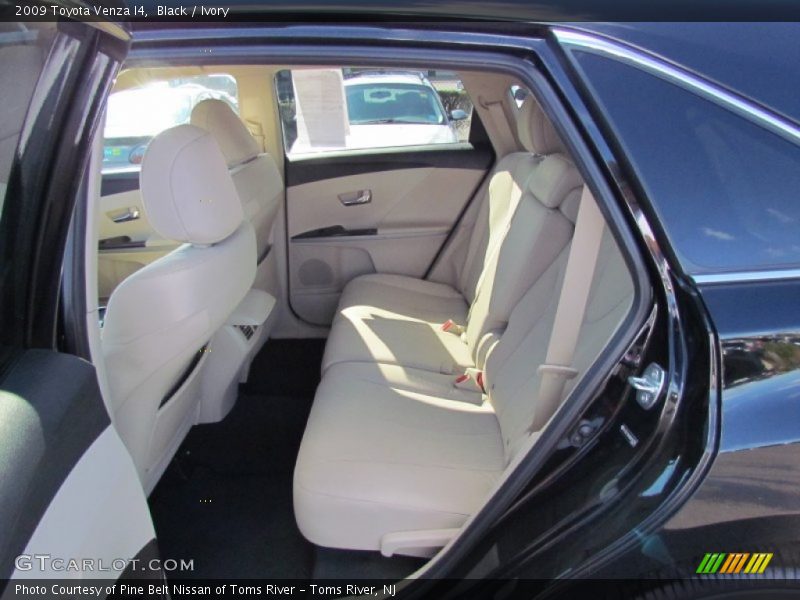 Black / Ivory 2009 Toyota Venza I4