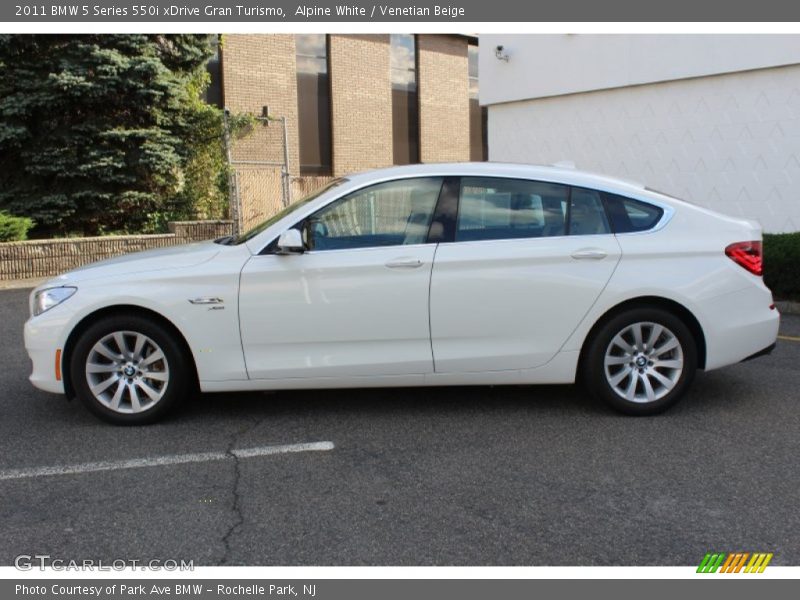 Alpine White / Venetian Beige 2011 BMW 5 Series 550i xDrive Gran Turismo
