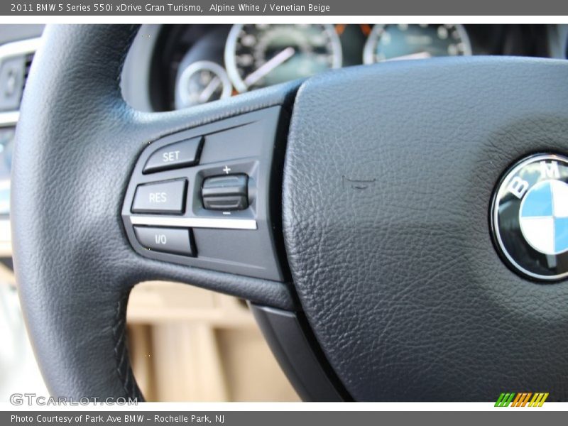 Alpine White / Venetian Beige 2011 BMW 5 Series 550i xDrive Gran Turismo