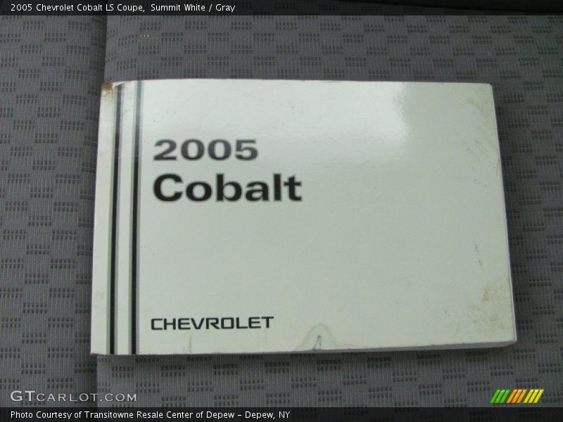Summit White / Gray 2005 Chevrolet Cobalt LS Coupe