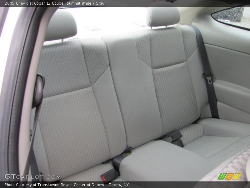Summit White / Gray 2005 Chevrolet Cobalt LS Coupe