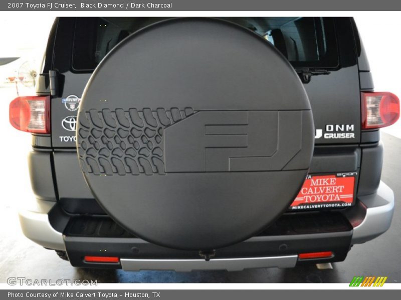 Black Diamond / Dark Charcoal 2007 Toyota FJ Cruiser