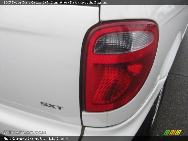 Stone White / Dark Khaki/Light Graystone 2005 Dodge Grand Caravan SXT