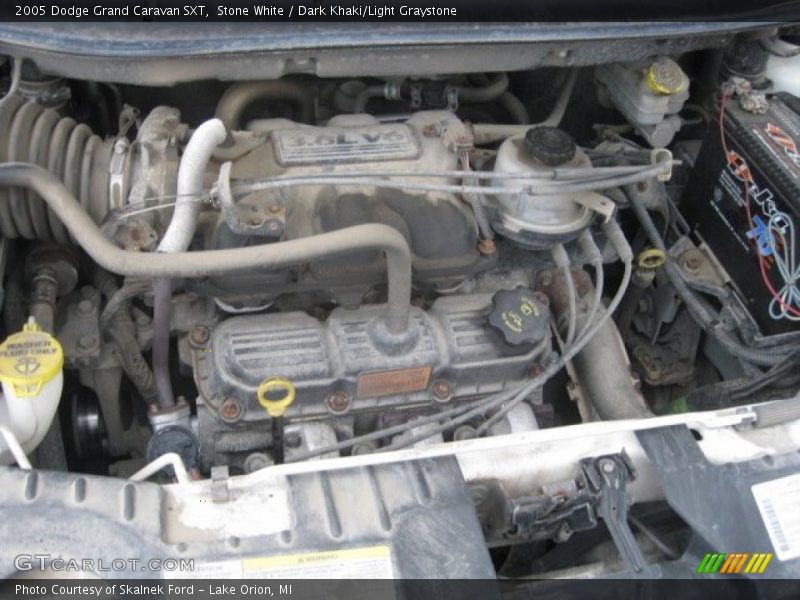 Stone White / Dark Khaki/Light Graystone 2005 Dodge Grand Caravan SXT
