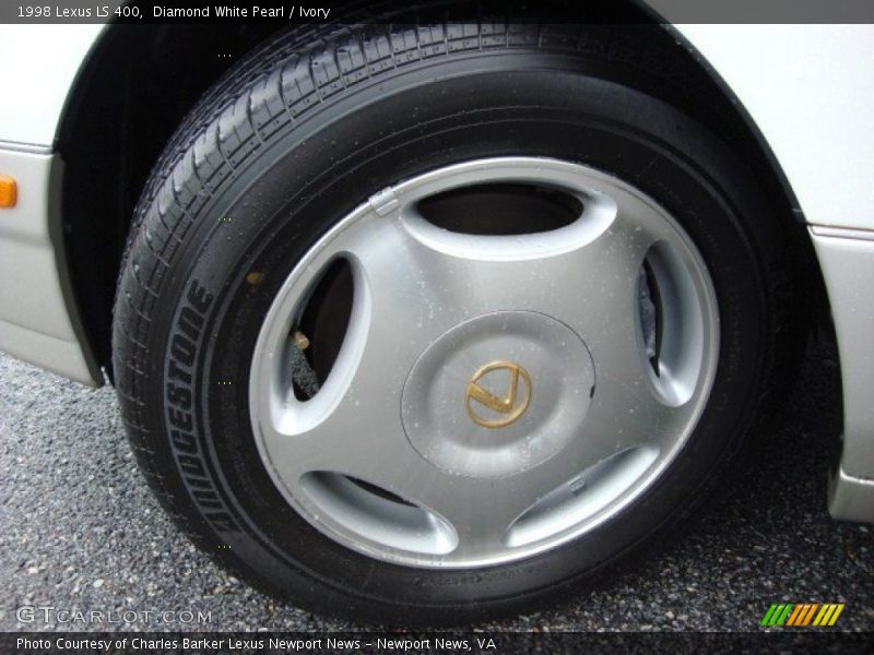 Diamond White Pearl / Ivory 1998 Lexus LS 400