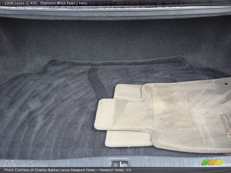 Diamond White Pearl / Ivory 1998 Lexus LS 400