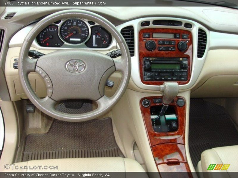 Super White / Ivory 2005 Toyota Highlander Limited 4WD