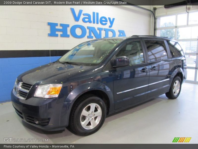Modern Blue Pearl / Medium Slate Gray/Light Shale 2009 Dodge Grand Caravan SXT