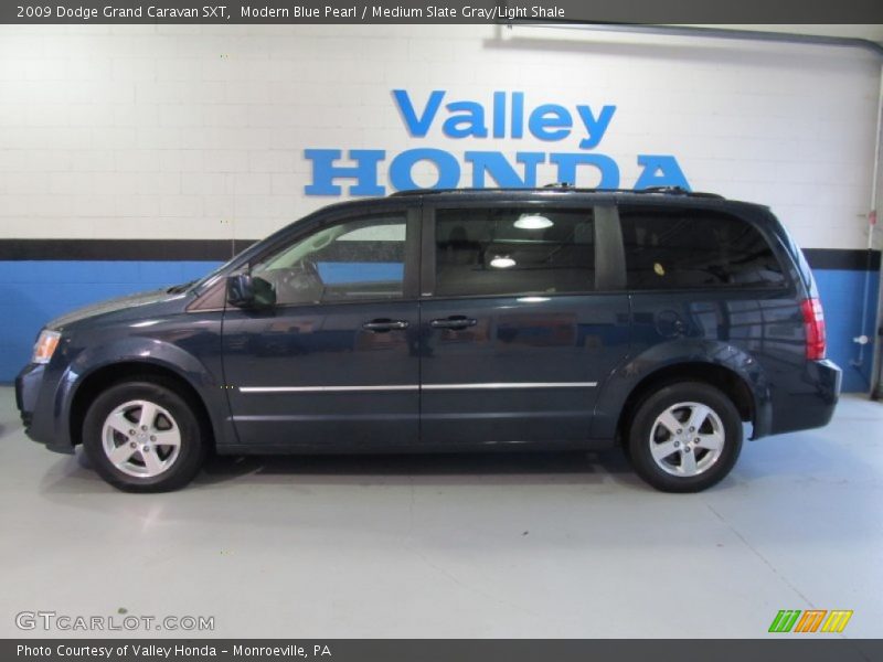 Modern Blue Pearl / Medium Slate Gray/Light Shale 2009 Dodge Grand Caravan SXT