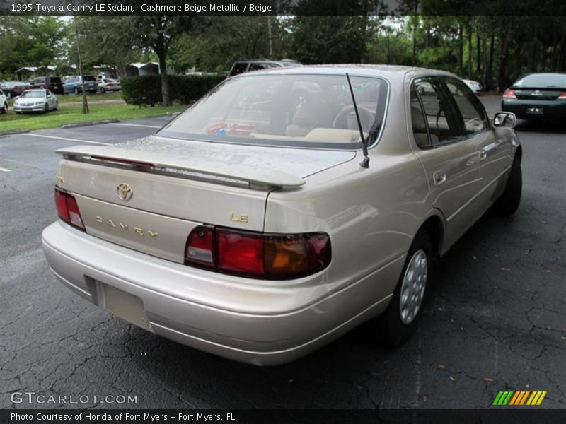 Cashmere Beige Metallic / Beige 1995 Toyota Camry LE Sedan