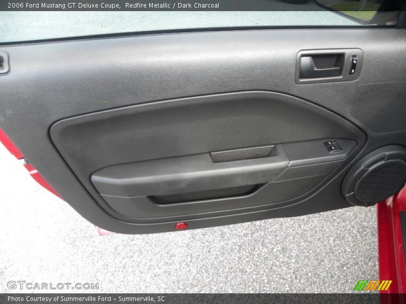 Door Panel of 2006 Mustang GT Deluxe Coupe
