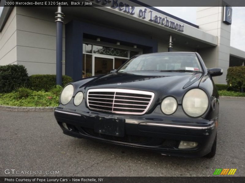Black / Java 2000 Mercedes-Benz E 320 Sedan