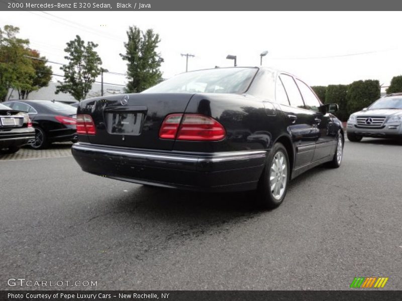 Black / Java 2000 Mercedes-Benz E 320 Sedan