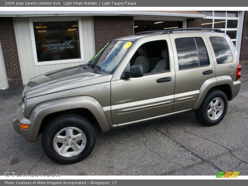 Light Khaki Metallic / Light Taupe/Taupe 2004 Jeep Liberty Limited 4x4
