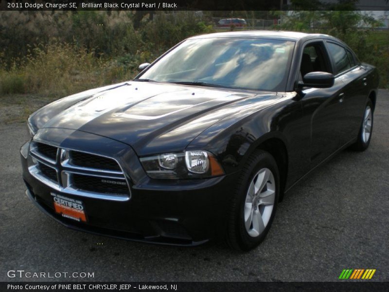 Brilliant Black Crystal Pearl / Black 2011 Dodge Charger SE