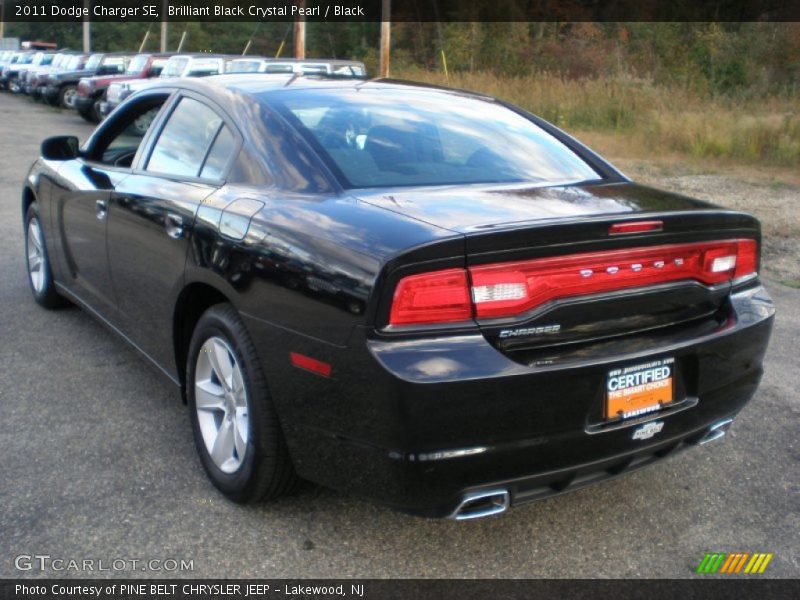 Brilliant Black Crystal Pearl / Black 2011 Dodge Charger SE