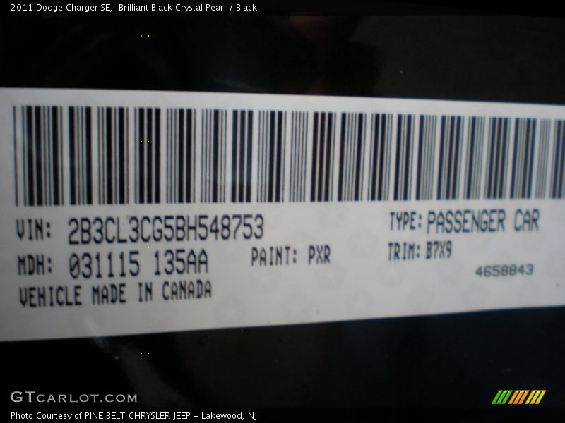 Brilliant Black Crystal Pearl / Black 2011 Dodge Charger SE