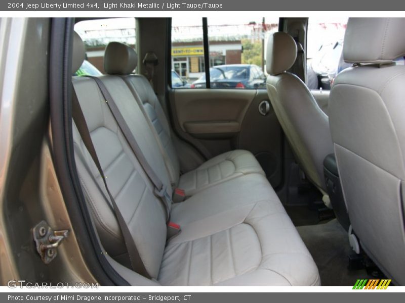 Light Khaki Metallic / Light Taupe/Taupe 2004 Jeep Liberty Limited 4x4