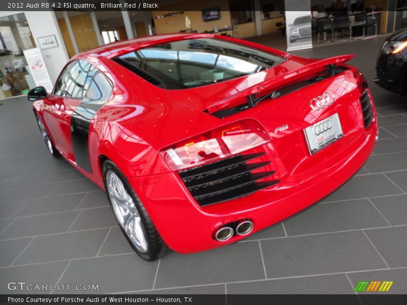  2012 R8 4.2 FSI quattro Brilliant Red
