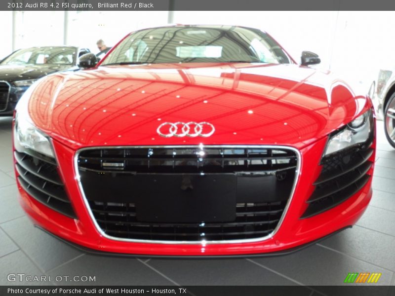  2012 R8 4.2 FSI quattro Brilliant Red