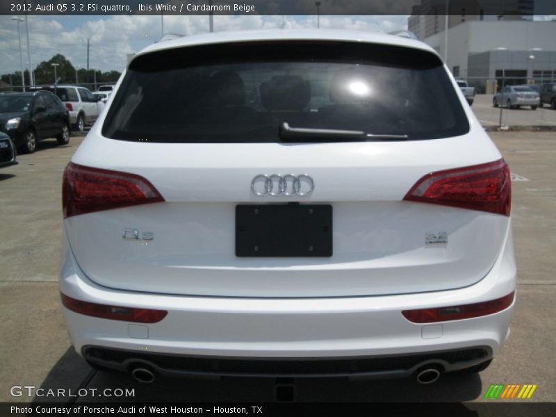 Ibis White / Cardamom Beige 2012 Audi Q5 3.2 FSI quattro
