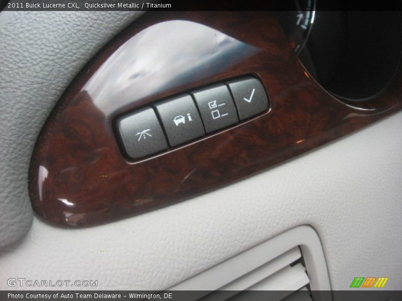 Quicksilver Metallic / Titanium 2011 Buick Lucerne CXL