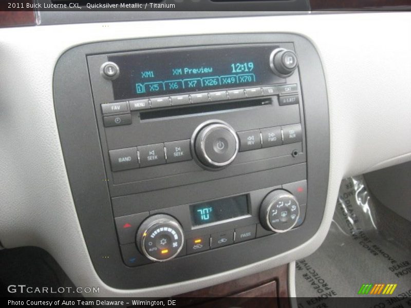Quicksilver Metallic / Titanium 2011 Buick Lucerne CXL