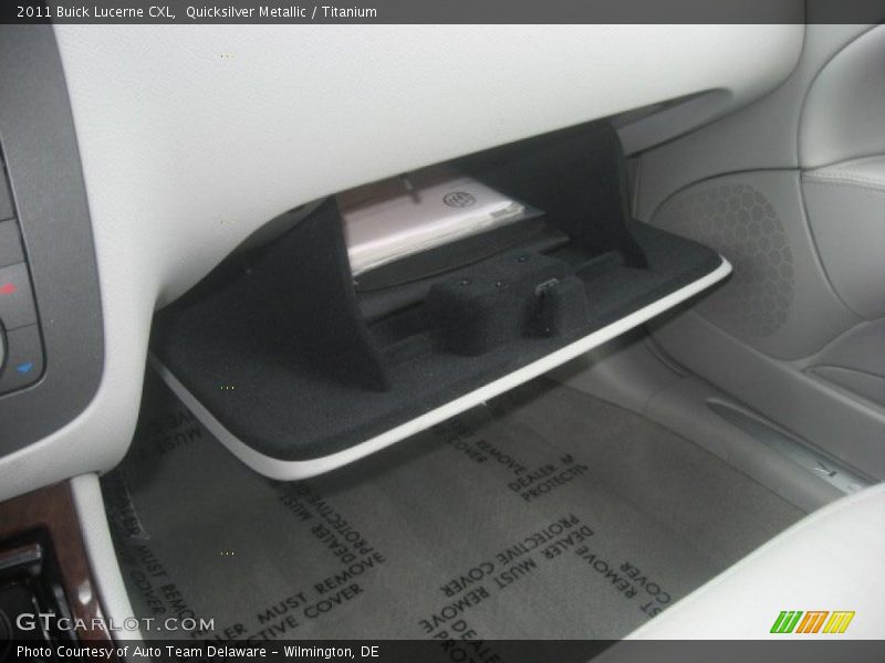 Quicksilver Metallic / Titanium 2011 Buick Lucerne CXL