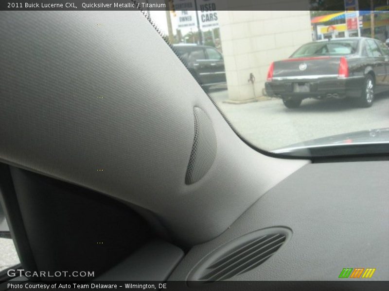Quicksilver Metallic / Titanium 2011 Buick Lucerne CXL