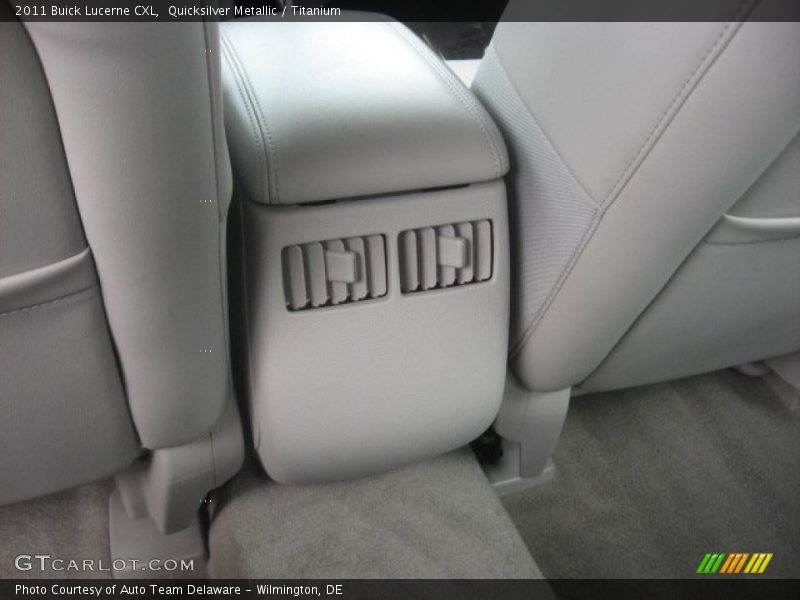 Quicksilver Metallic / Titanium 2011 Buick Lucerne CXL
