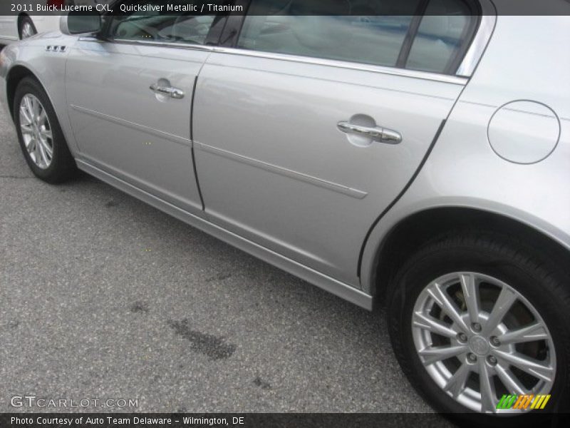 Quicksilver Metallic / Titanium 2011 Buick Lucerne CXL