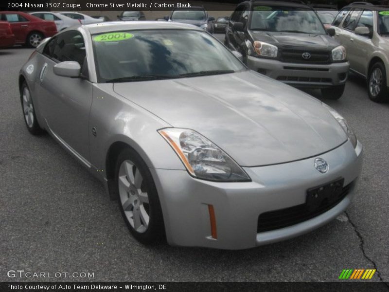 Front 3/4 View of 2004 350Z Coupe