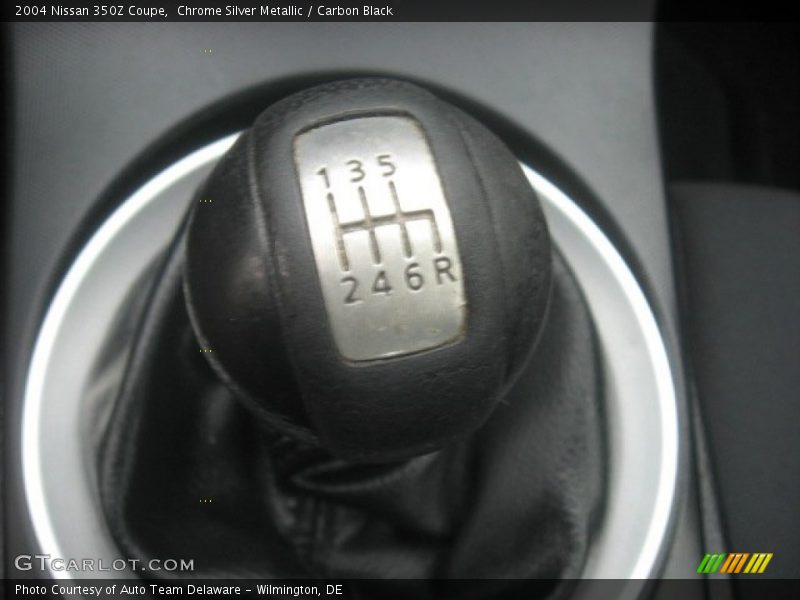 Chrome Silver Metallic / Carbon Black 2004 Nissan 350Z Coupe