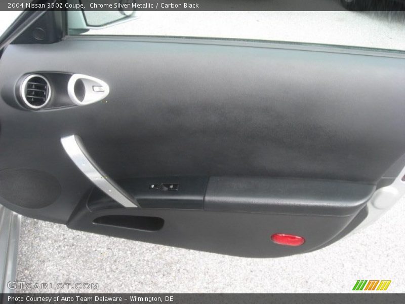 Chrome Silver Metallic / Carbon Black 2004 Nissan 350Z Coupe