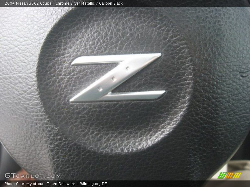  2004 350Z Coupe Logo