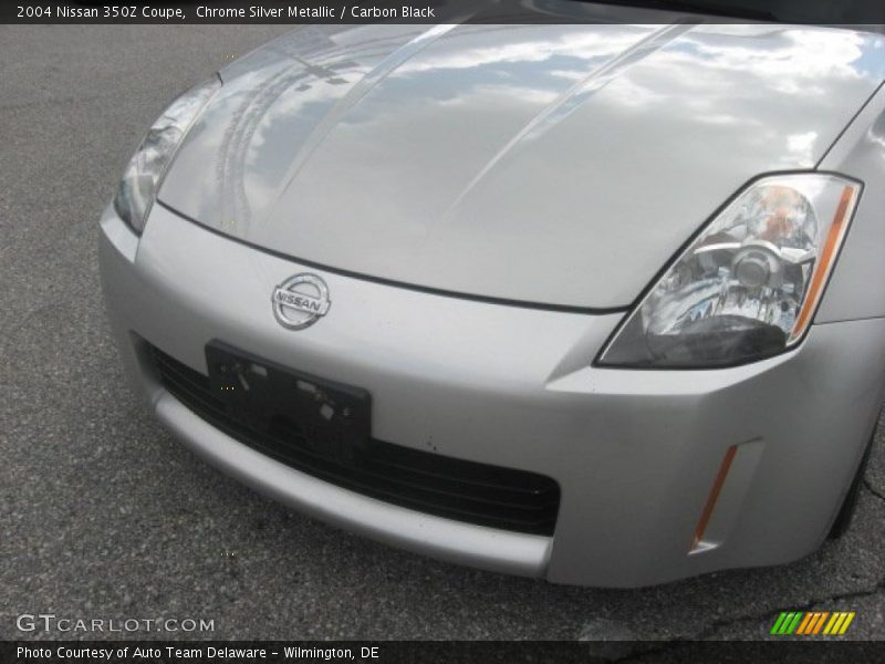 Chrome Silver Metallic / Carbon Black 2004 Nissan 350Z Coupe