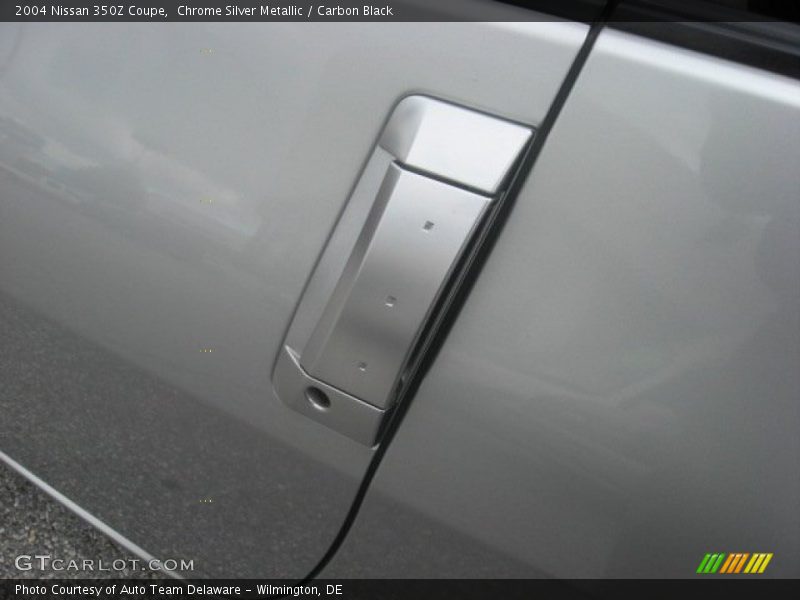 Chrome Silver Metallic / Carbon Black 2004 Nissan 350Z Coupe