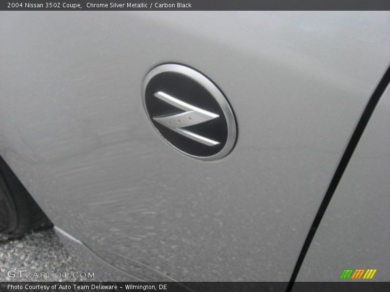  2004 350Z Coupe Logo