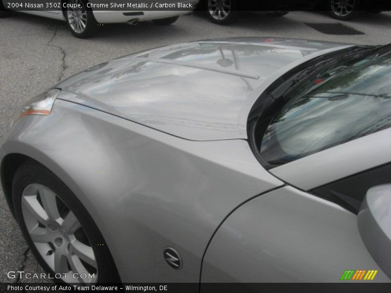 Chrome Silver Metallic / Carbon Black 2004 Nissan 350Z Coupe