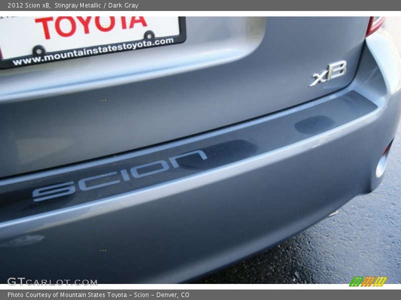 Stingray Metallic / Dark Gray 2012 Scion xB