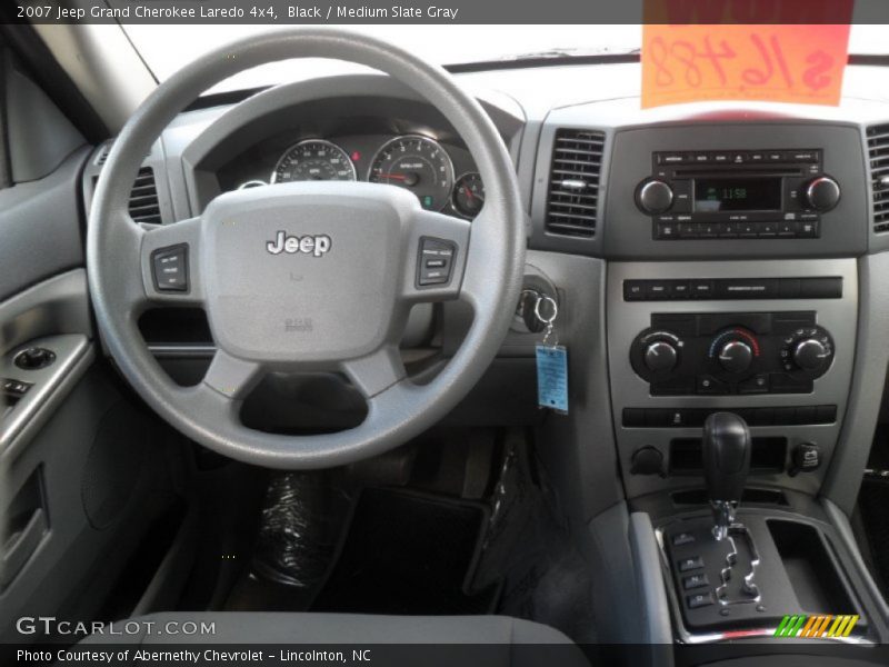 Black / Medium Slate Gray 2007 Jeep Grand Cherokee Laredo 4x4
