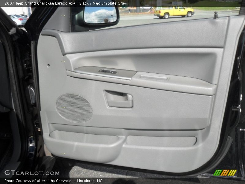 Black / Medium Slate Gray 2007 Jeep Grand Cherokee Laredo 4x4